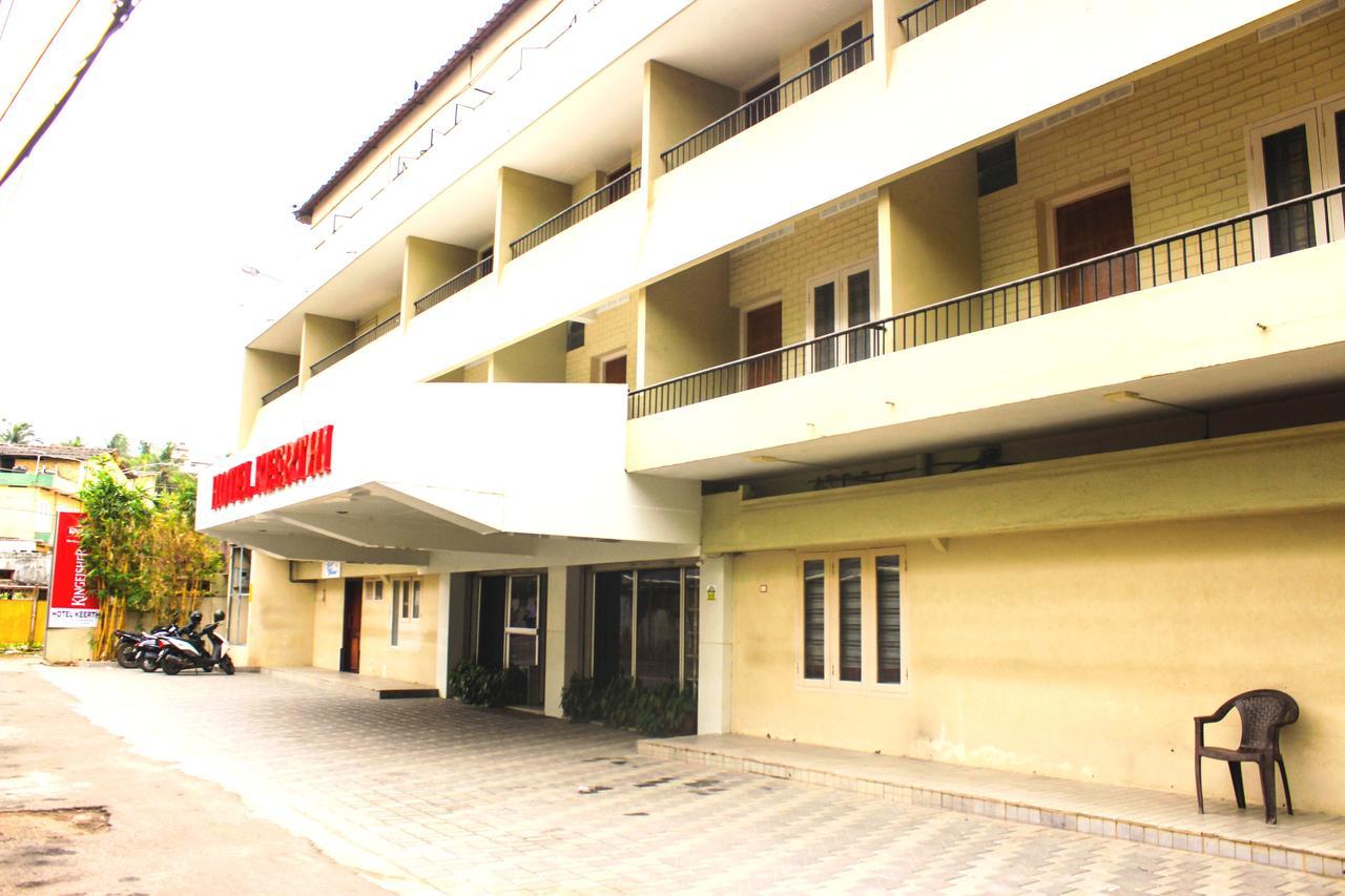Hotel Keerthi à Thiruvananthapuram Extérieur photo