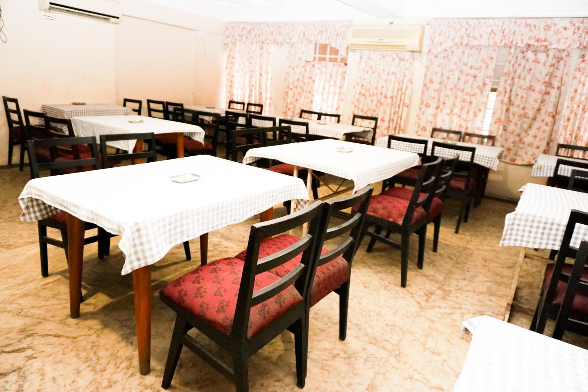 Hotel Keerthi à Thiruvananthapuram Extérieur photo
