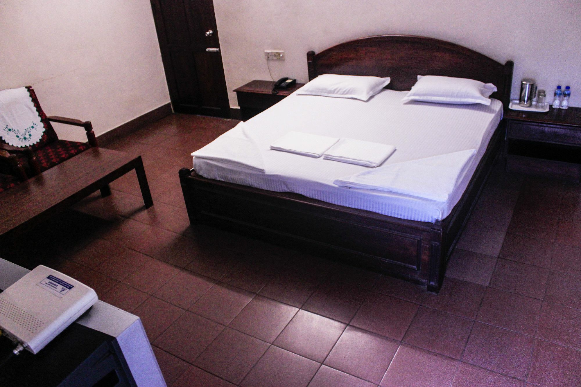 Hotel Keerthi à Thiruvananthapuram Extérieur photo